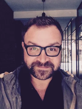 亚历山大·巴赫